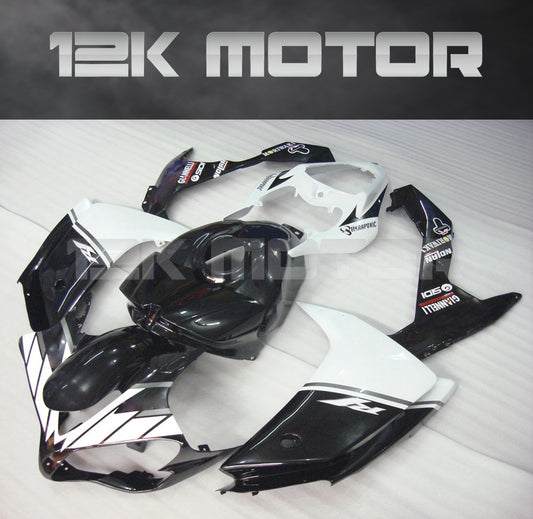 Yamaha YZF R1 Fairing Black and white fairing 01