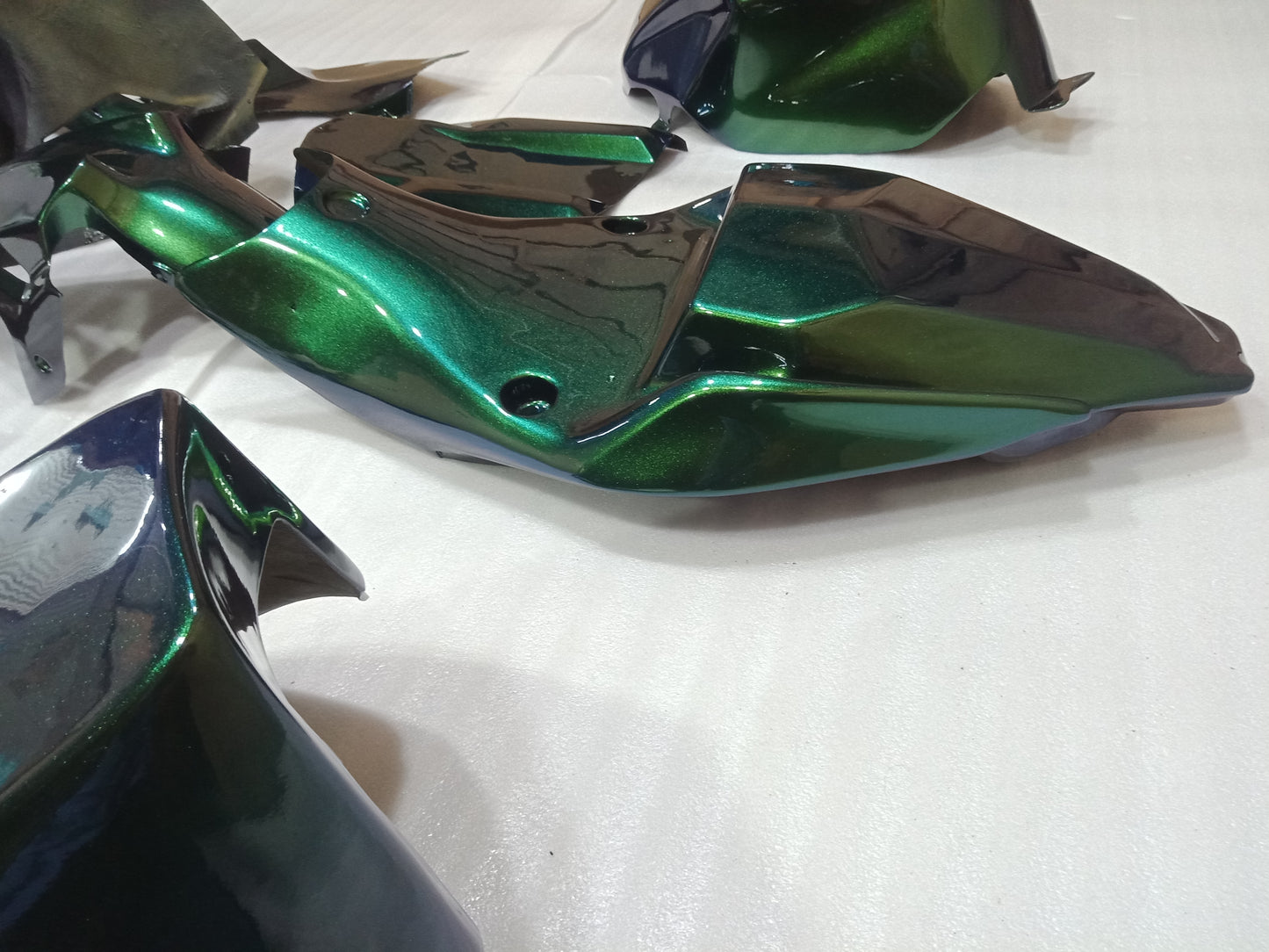 KAWASAKI NINJA 400 Fiberglass Race Track Fairing Chameleon Design