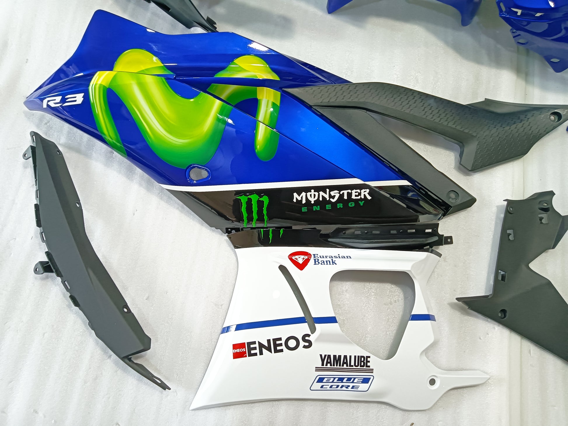 monster fairing design Yamaha R3 Fairings 03