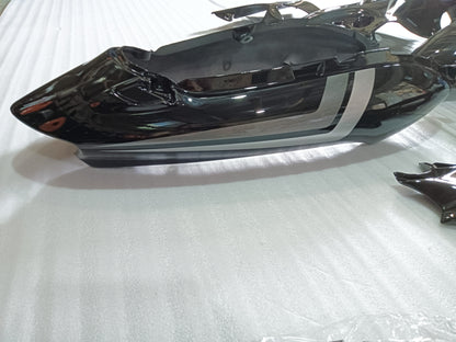 ---AU STOCKING--- SUZUKI GSX650F 2003 2004 2005 Black and Silver Fairing