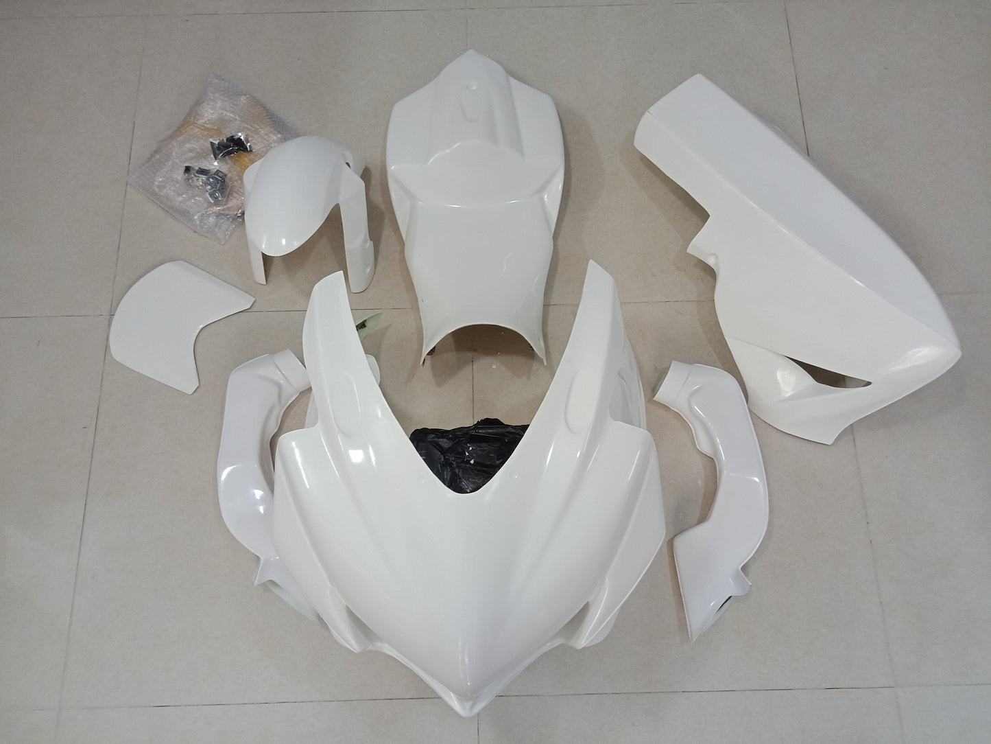 Unpainted Suzuki GSXR600 GSXR750 2006 2007 Fiberglass Race Fairing Track Fairing