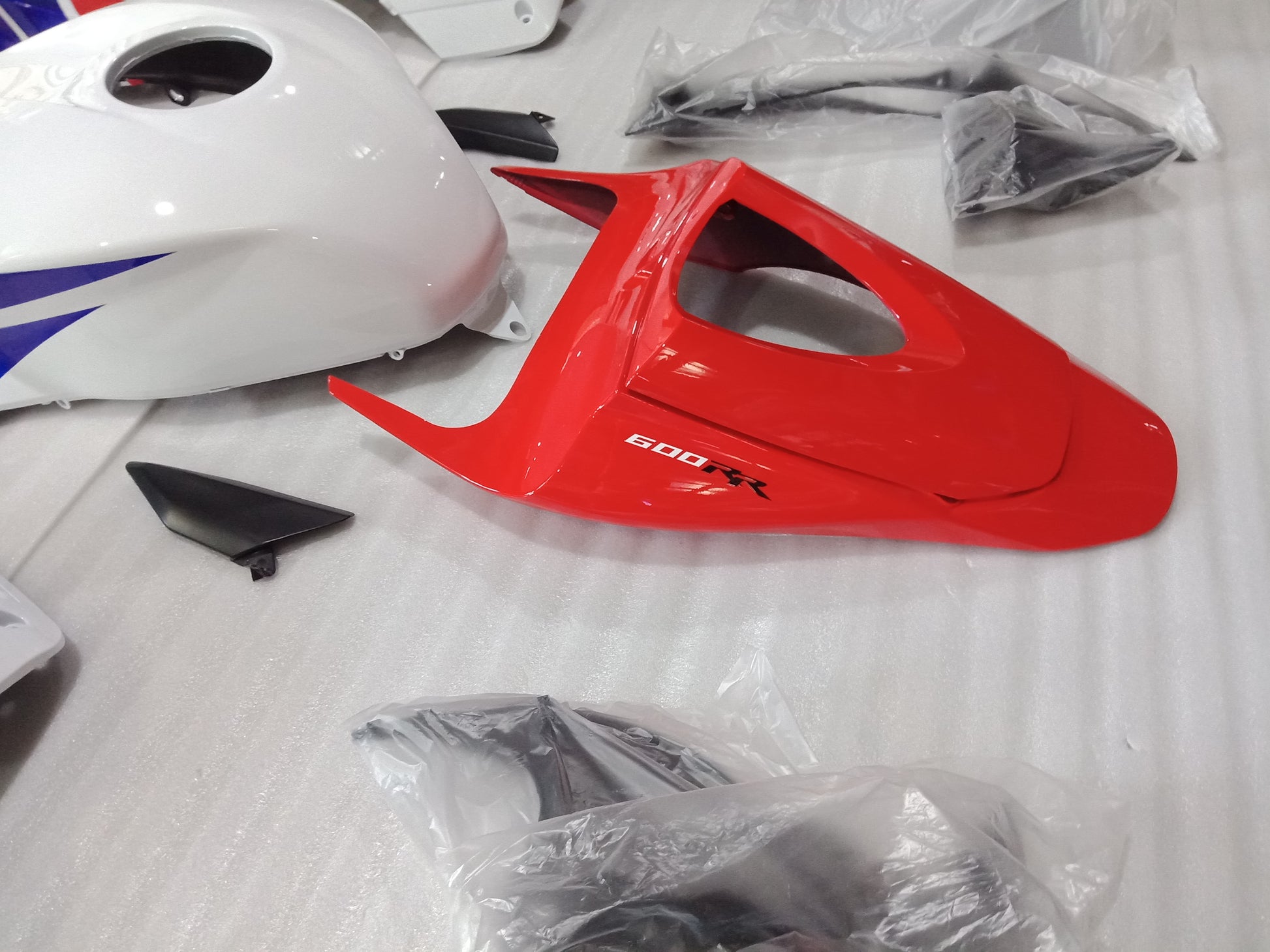 ---AU STOCKING---Tri-Color Fairing Kit For Honda CBR600RR 2009 2010 2011 2012