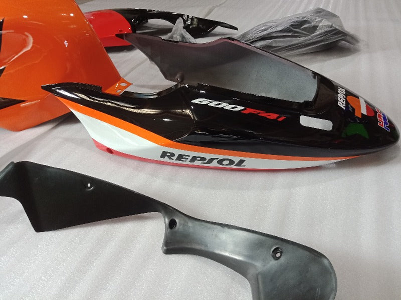 Yamaha R1 fairing kit 06