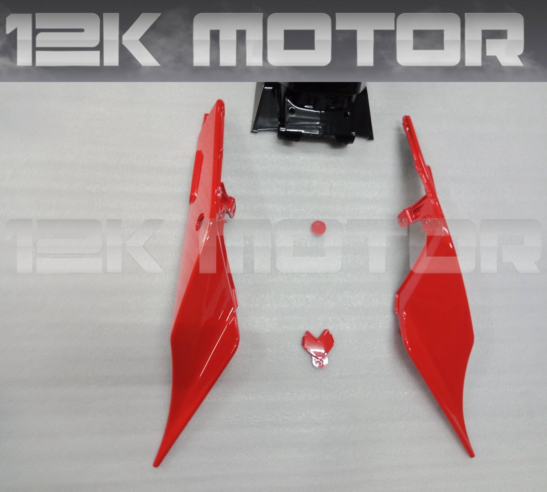 Apriila RSV4 Fairing Kit red and black 06
